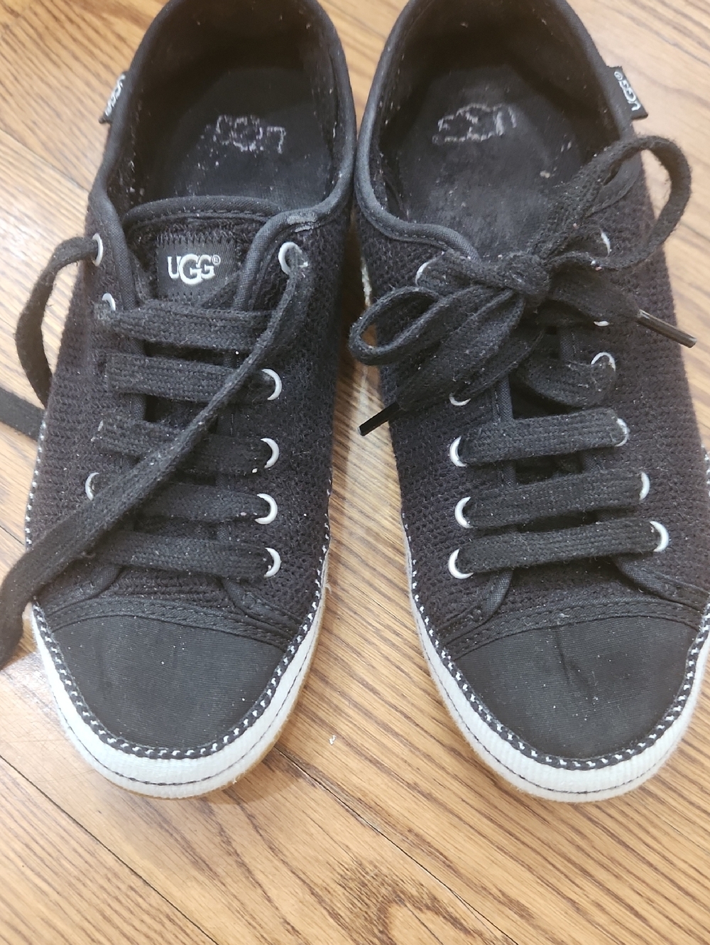 UGG Tennis